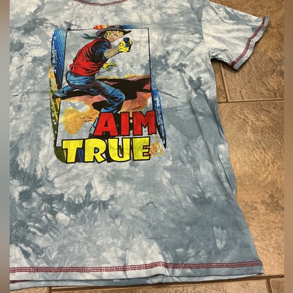 💰Make an offer, bundle and save💰 Tie-Dye T-Shirt with 'Aim True' Design - Picture 3 of 3